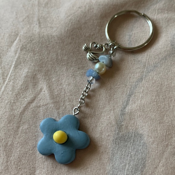 Handmade blue swan flower Keychain - Picture 2 of 6